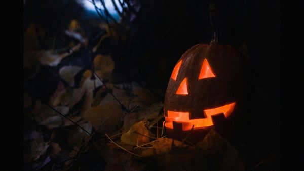 Disneyland Paris Halloween 2026 : Dr&nbsp;Facilier, Jack Skellington et un restaurant hanté du 26&nbsp;septembre au 1er&nbsp;novembre