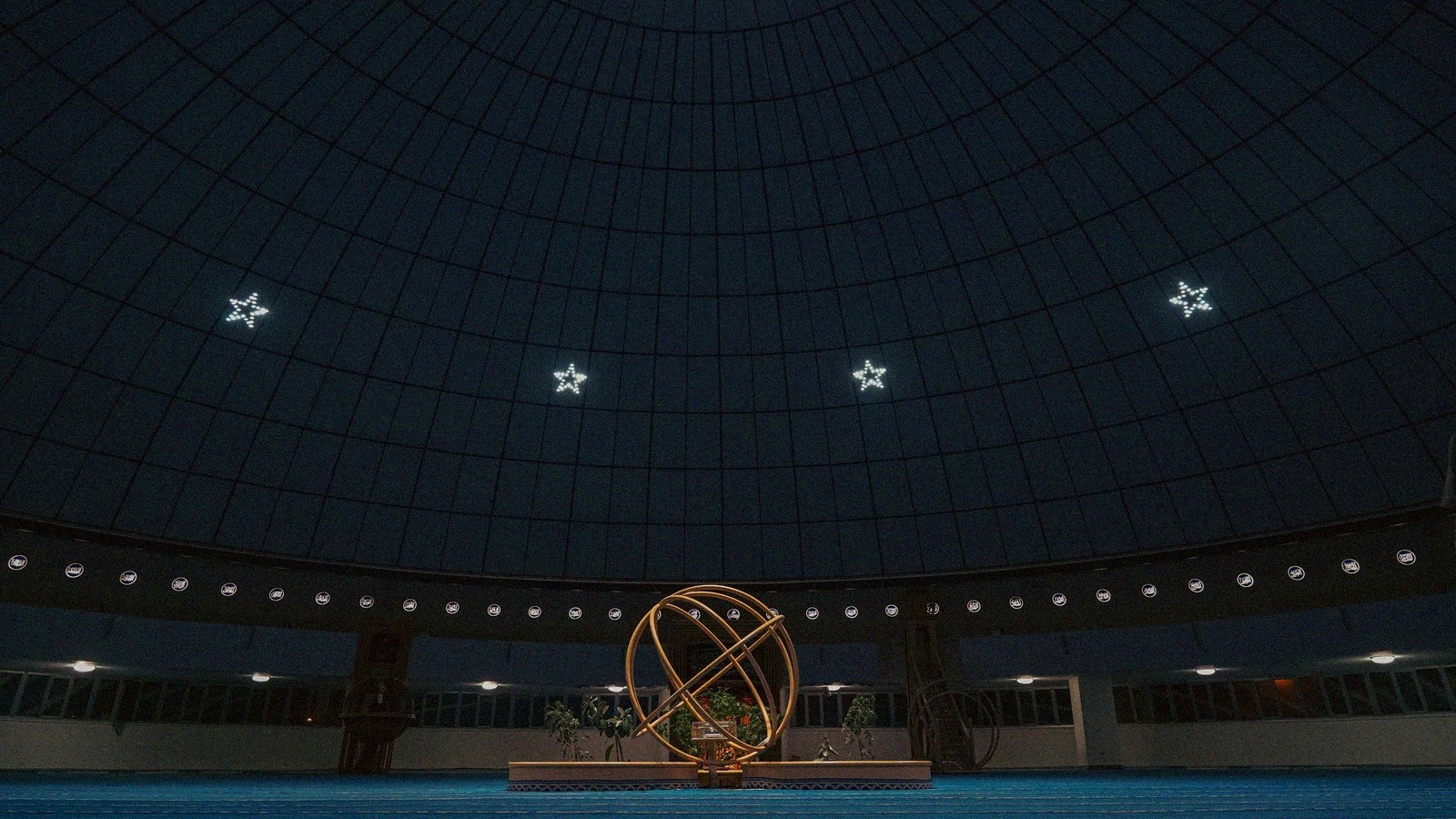 Vulcania le festival fulldome impose une reservation