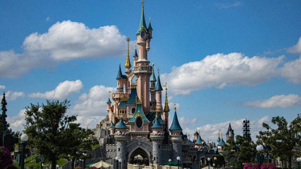 Disney Village à Disneyland Paris : le calendrier des nouveautés, fermetures et restaurants d'ici 2027