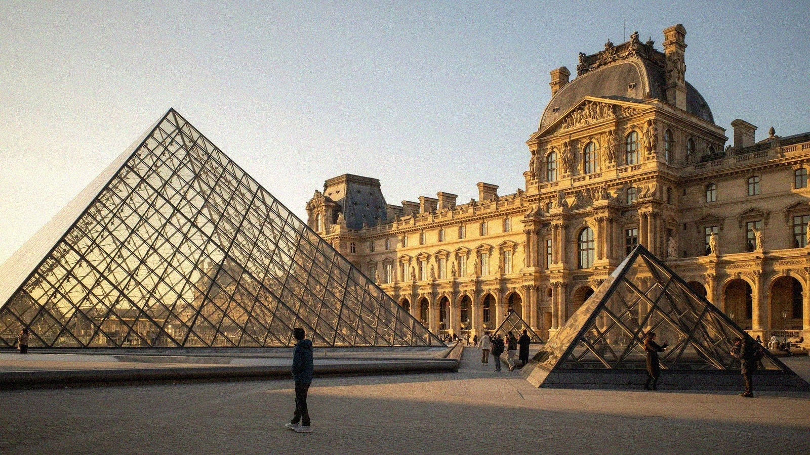 Visites malraux au musee du louvre en octobre 2026 dates